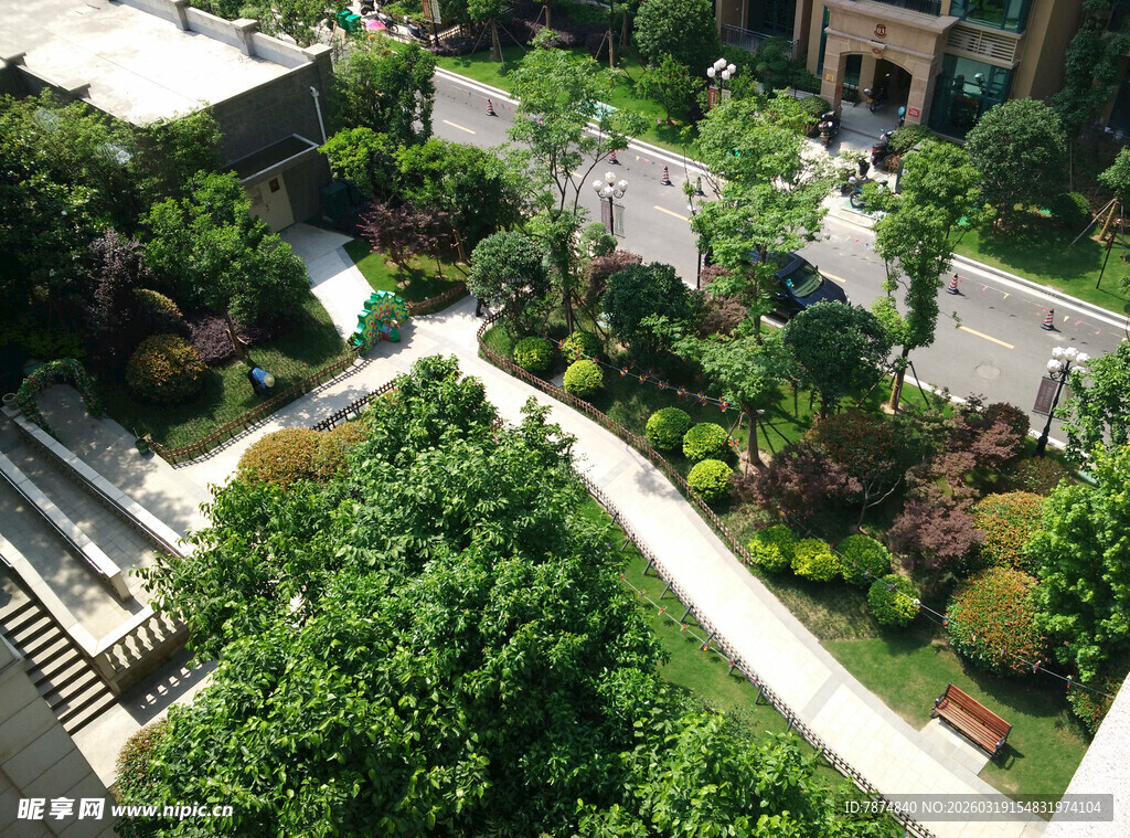 俯瞰精致小区园林景观