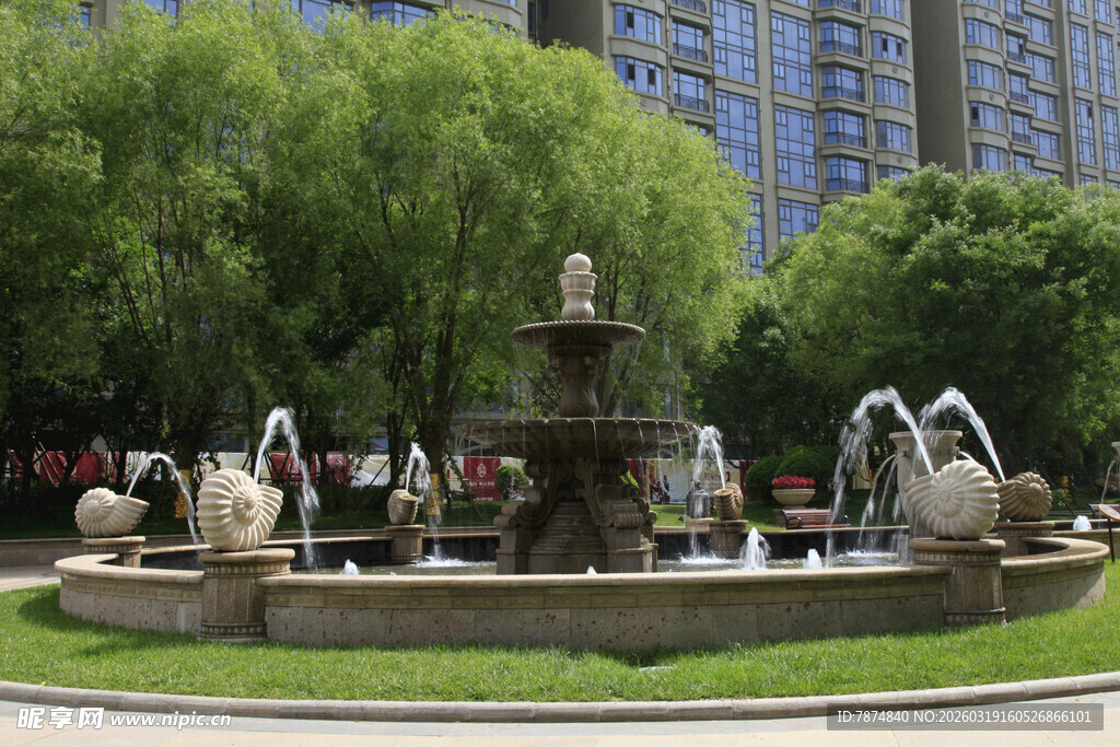 城市中的喷泉景观