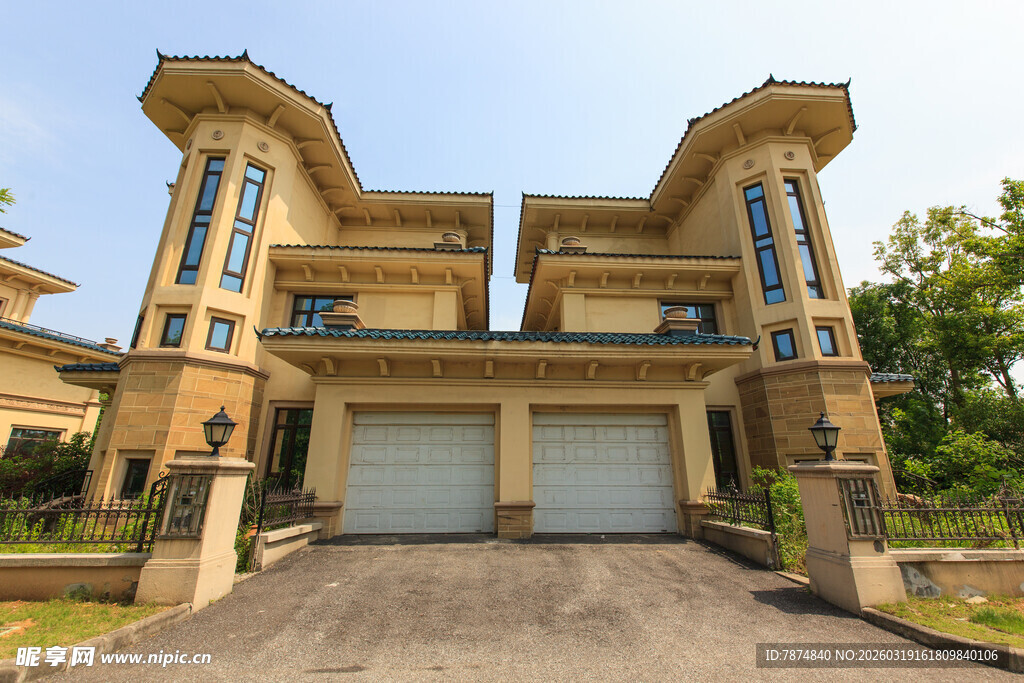 豪华双层别墅外观展示