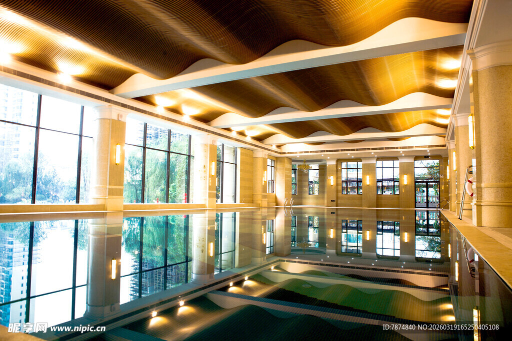 豪华室内泳池景观