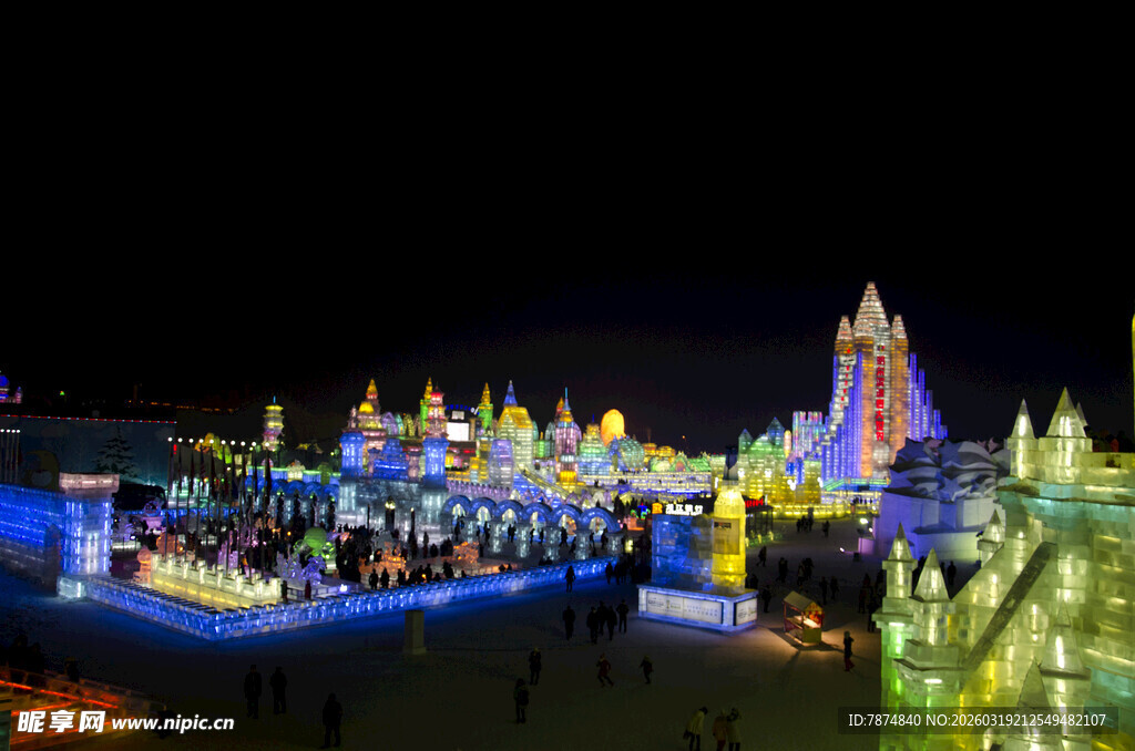 梦幻夜景城堡灯光秀