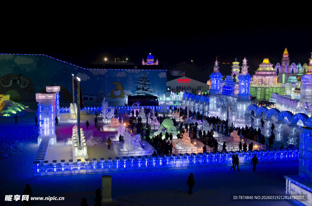 梦幻冰雪主题夜景灯光秀