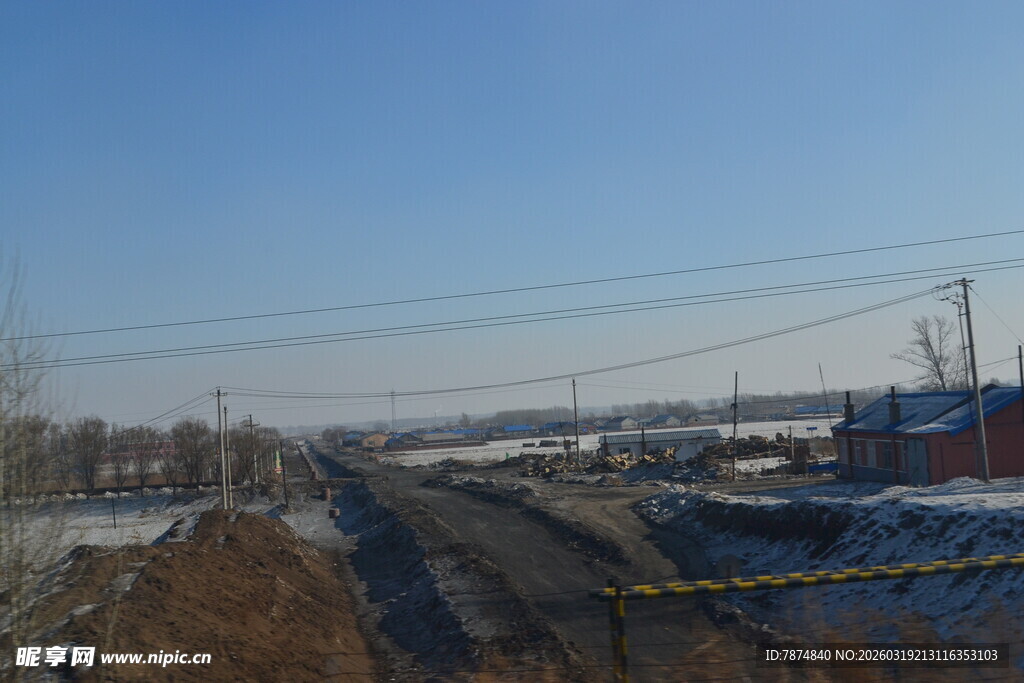 冬日铁路沿线风景