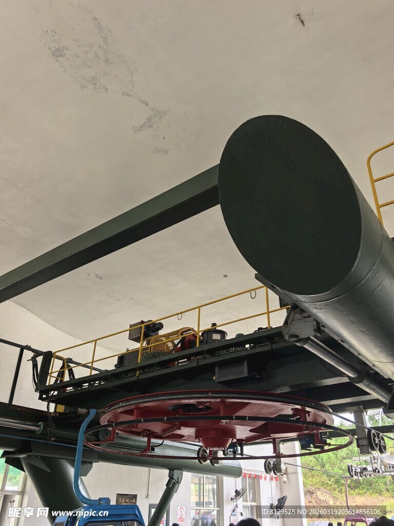 汽车底盘维修场景