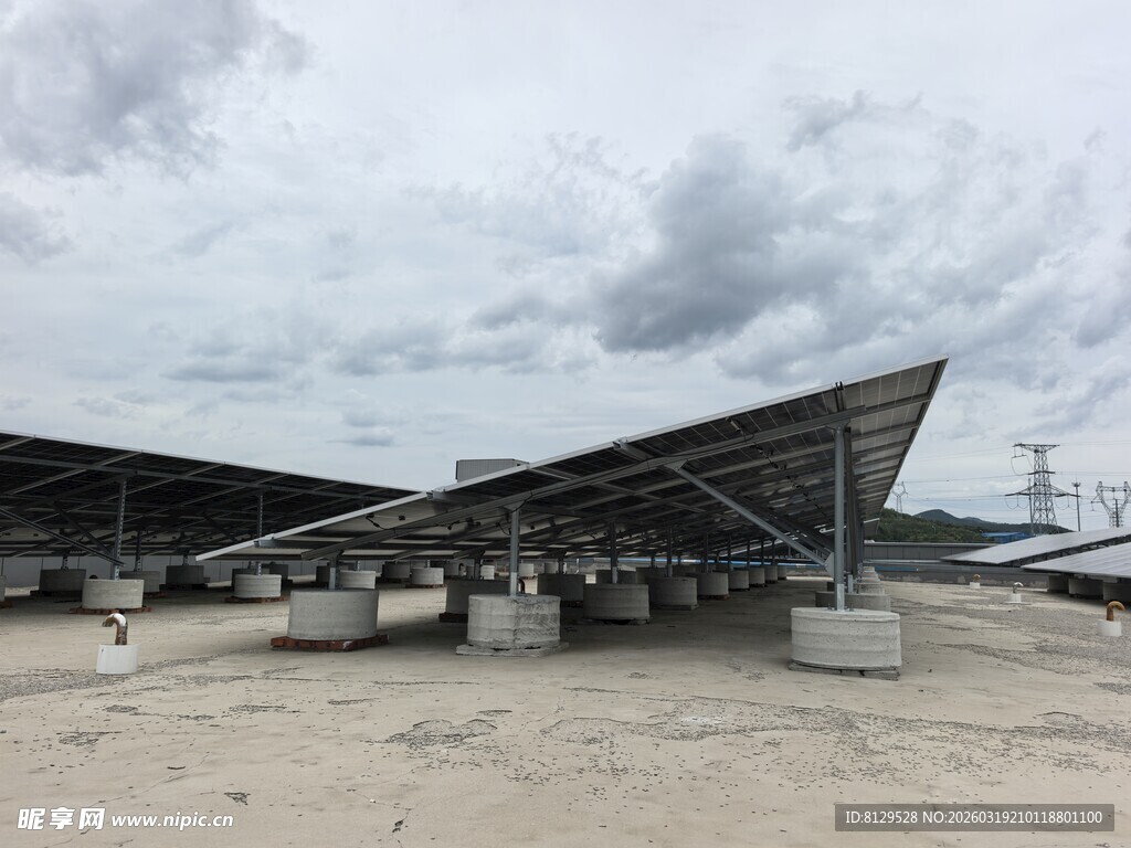 户外大型金属结构建筑