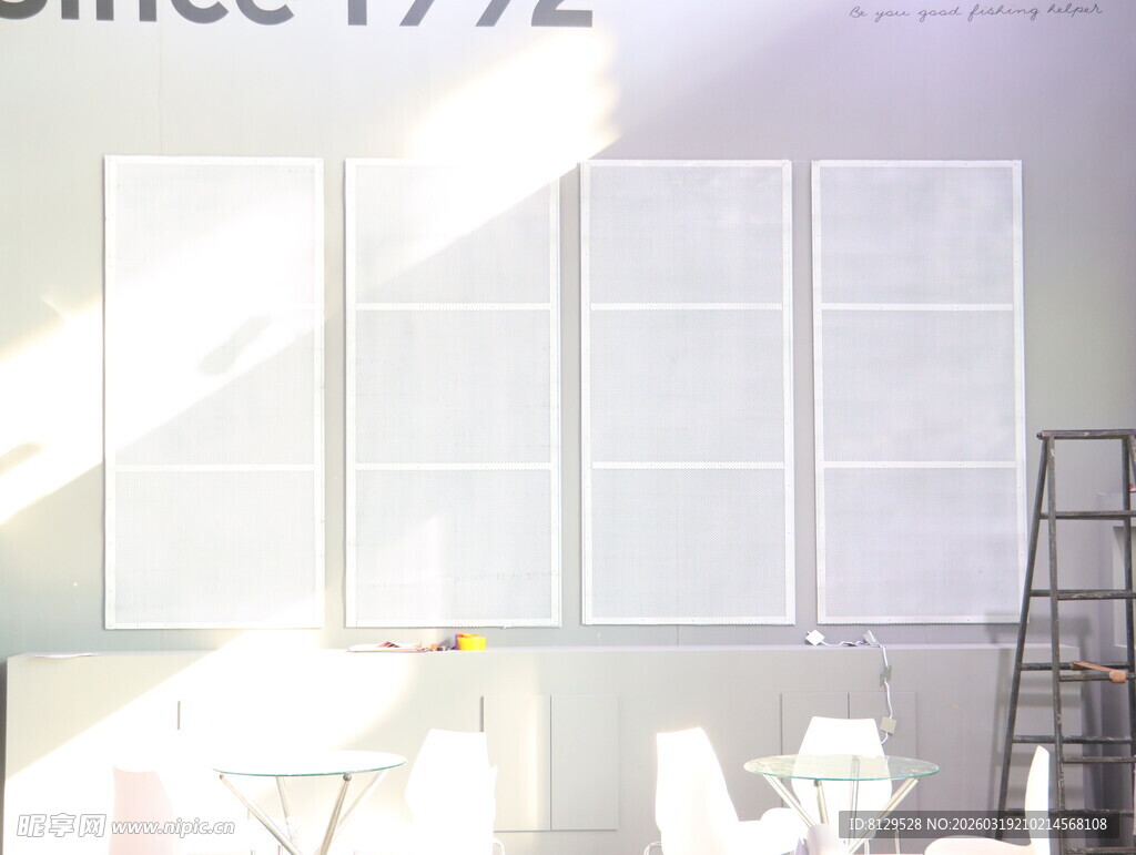 简约室内白色隔断装饰