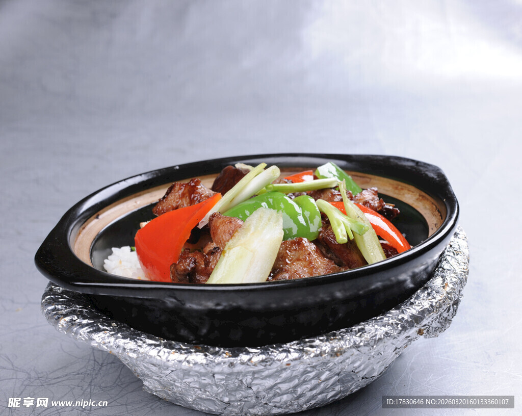 锡纸砂锅蔬菜料理