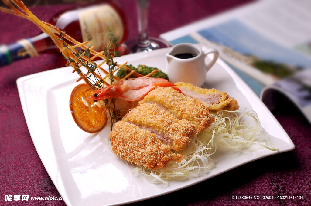 香煎鱼配精美摆盘