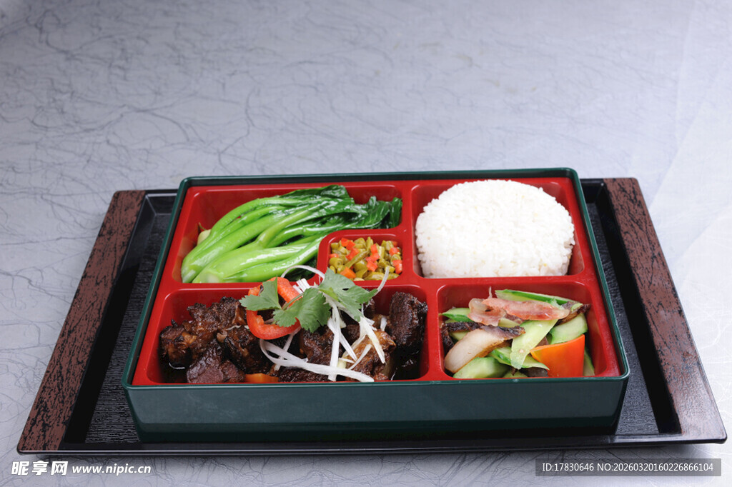 日式便当套餐营养又美味