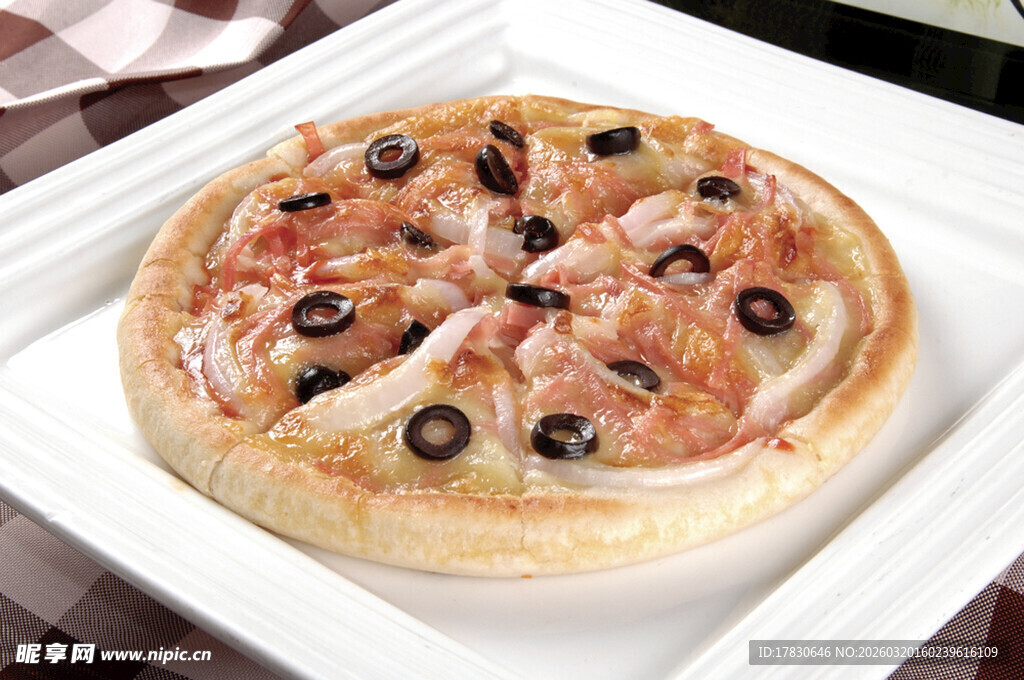 美味培根橄榄披萨