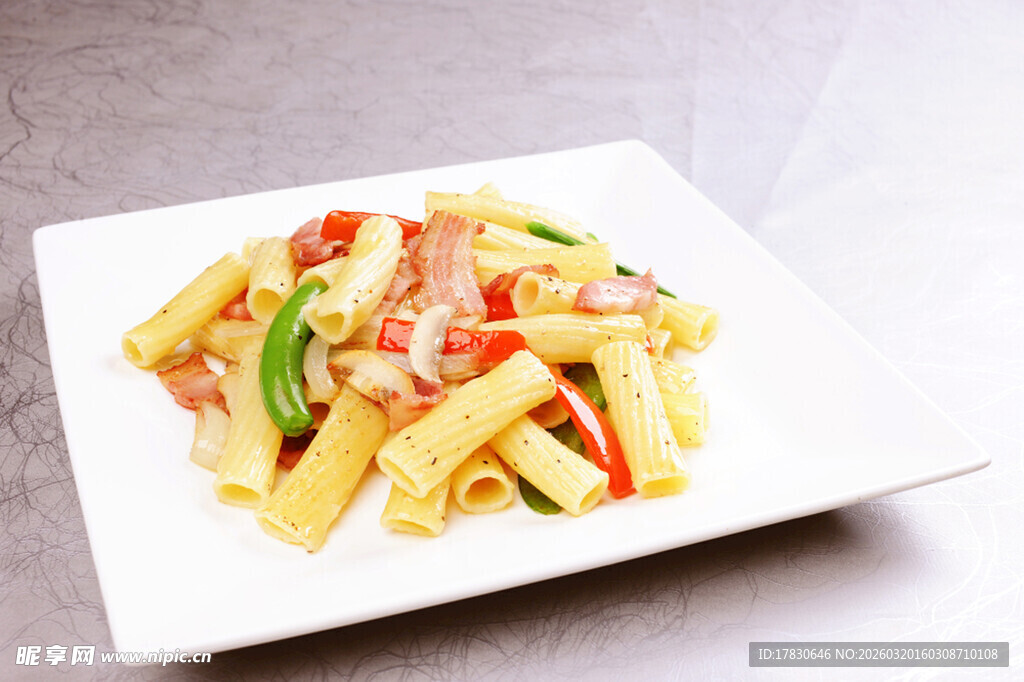 美味多彩通心粉