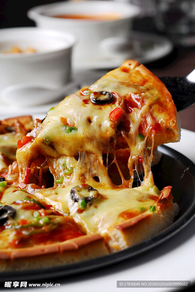 美味拉丝披萨诱人时刻
