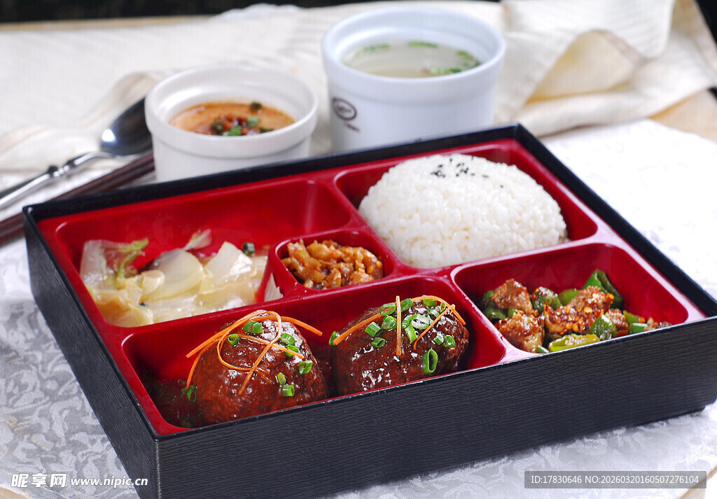 日式分格便当美食展示