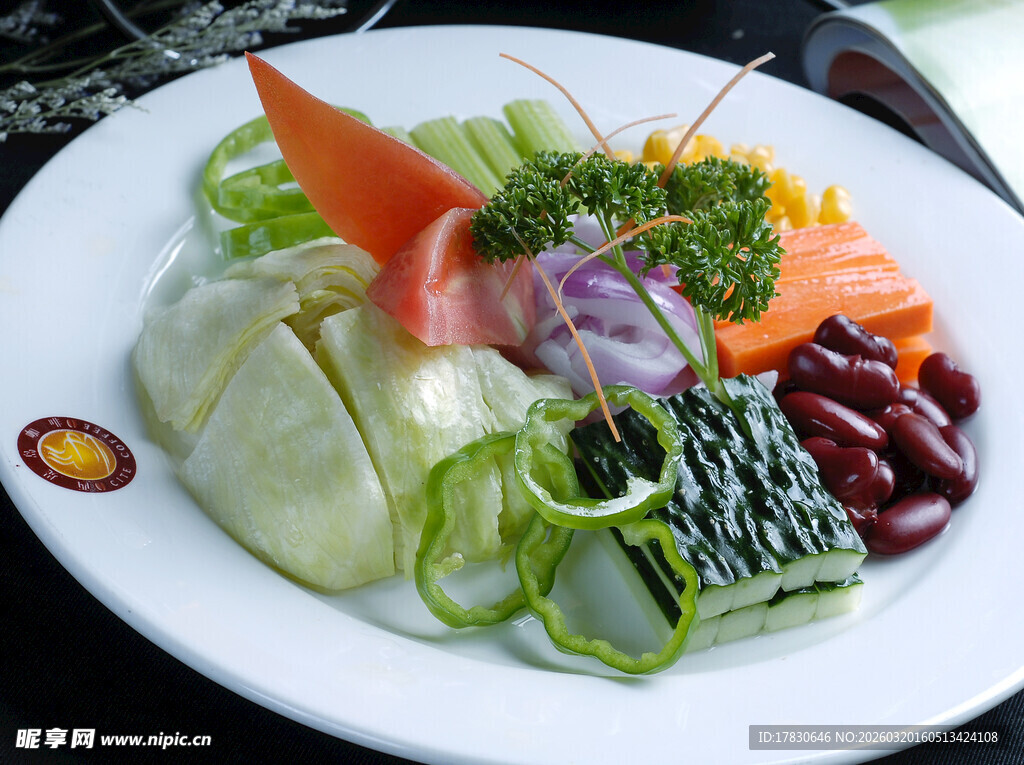 精致日式刺身拼盘