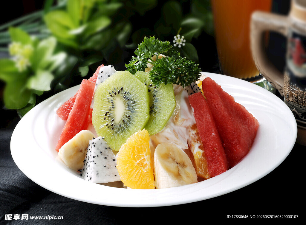 缤纷水果拼盘营养美味