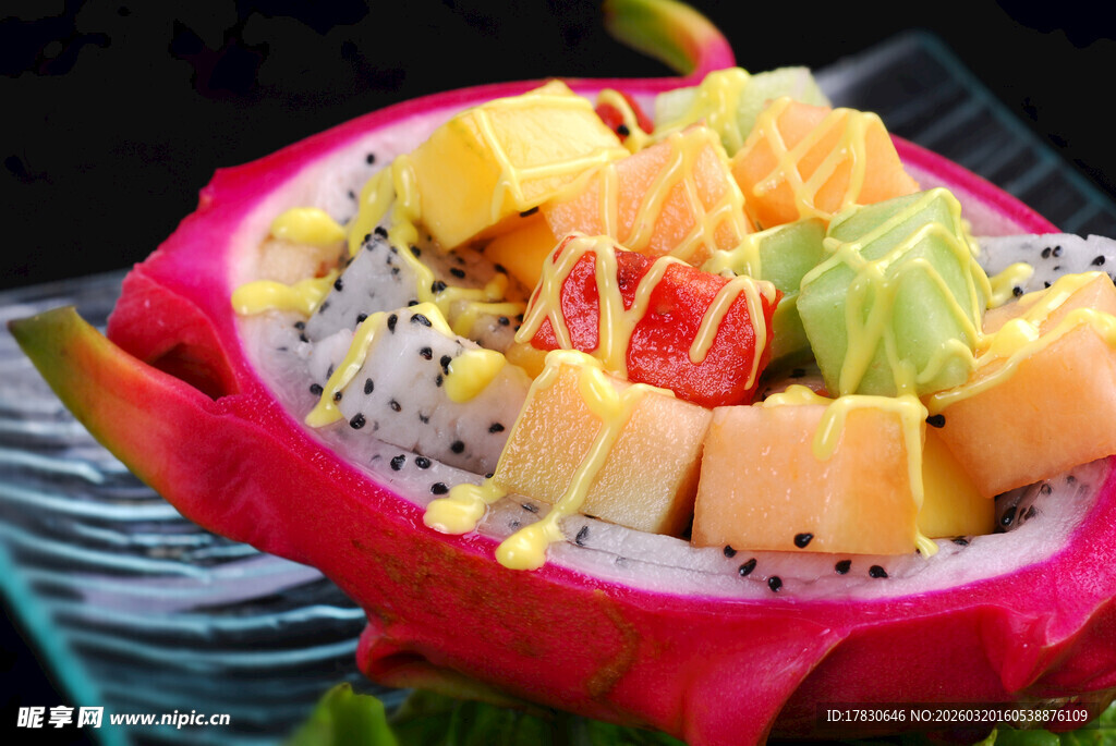 火龙果水果拼盘