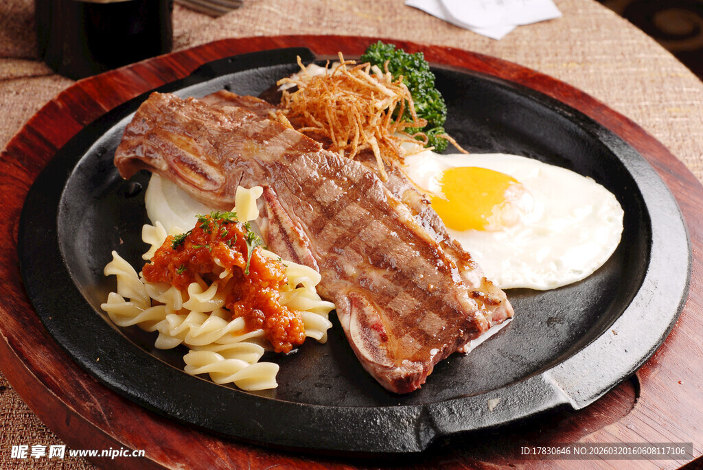 美味牛排套餐视觉与味觉盛宴