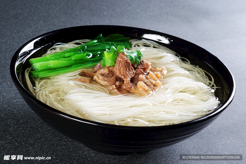 美味肉丝青菜米粉