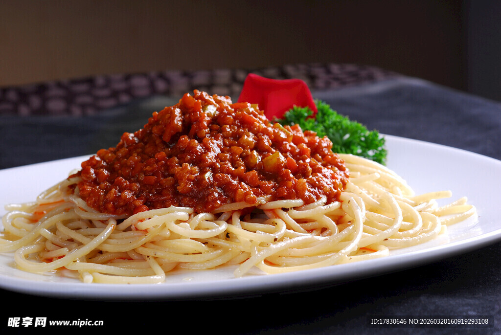 美味肉酱意大利面