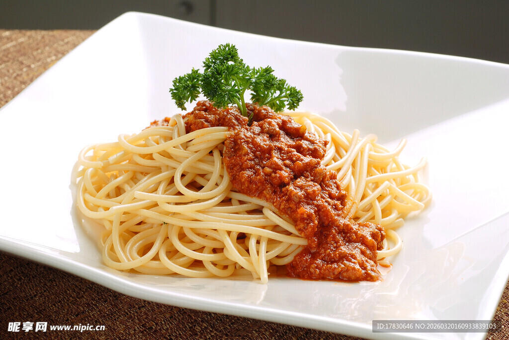 美味肉酱意大利面