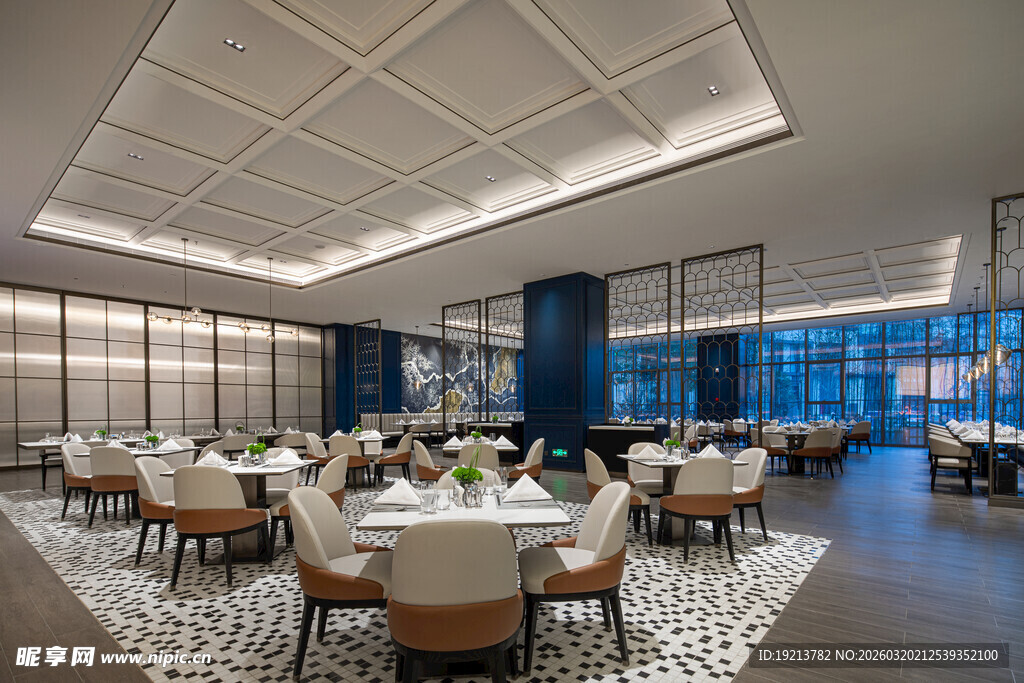 现代豪华餐厅室内优雅场景