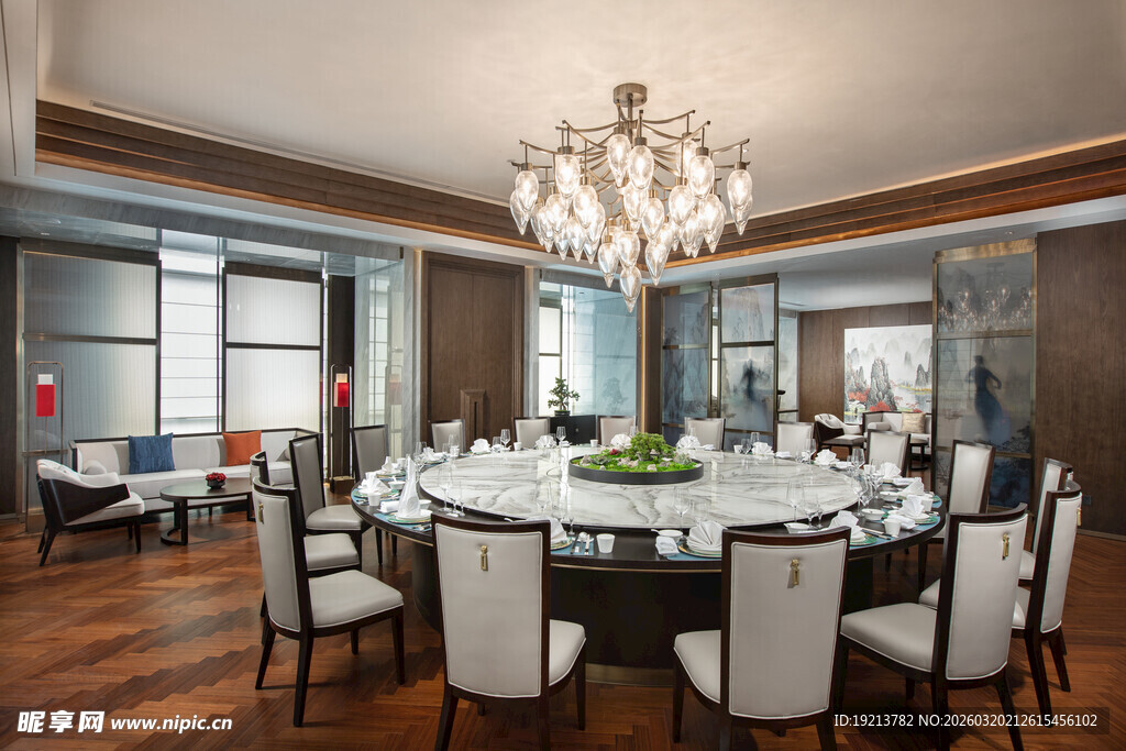 豪华中式风格餐厅包间