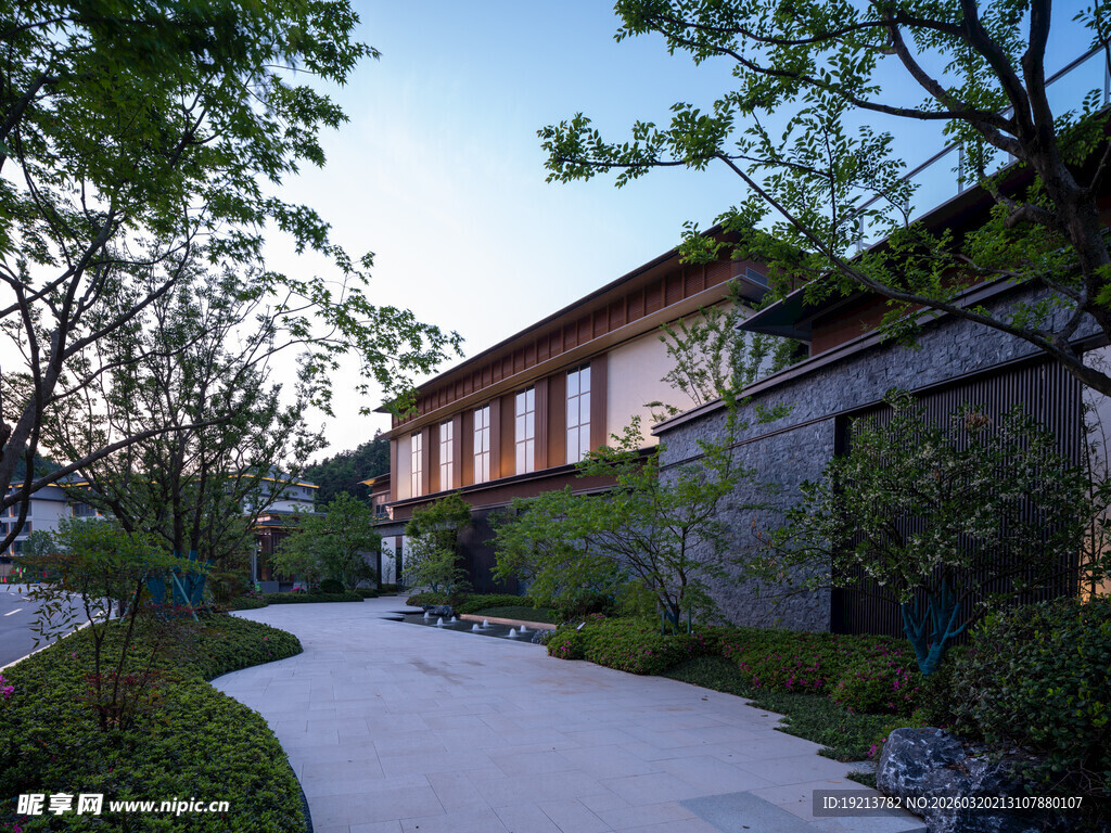 中式庭院景观小道