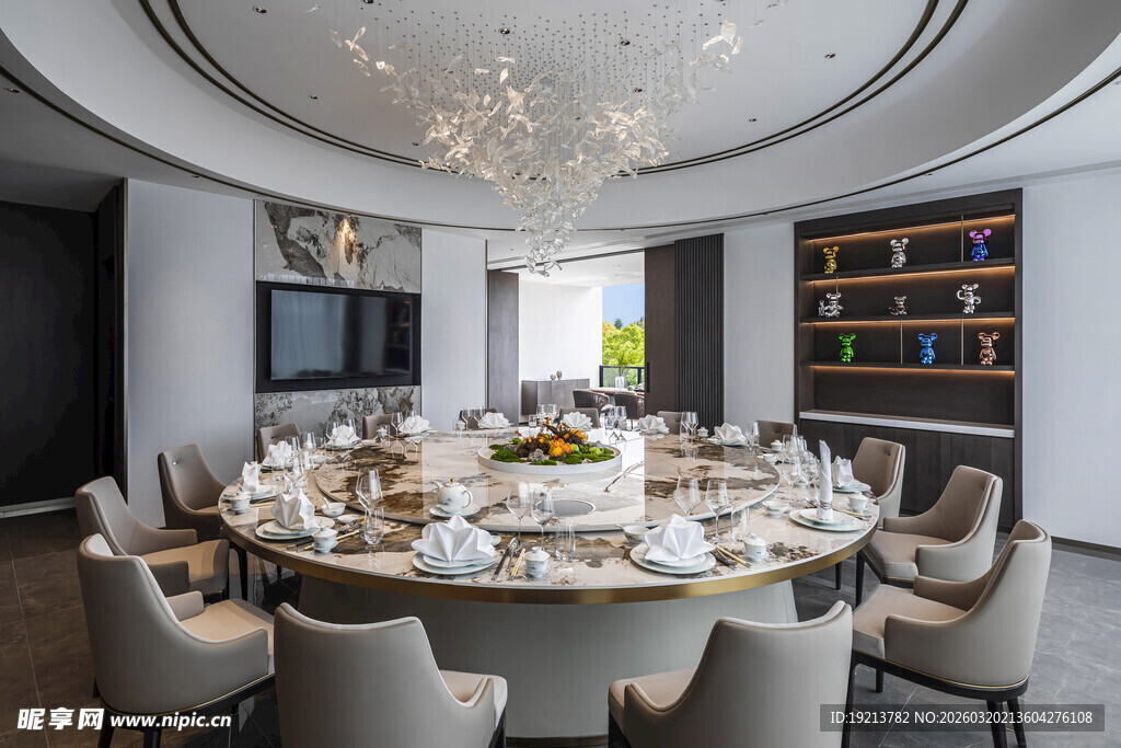 豪华中式餐厅圆桌用餐场景