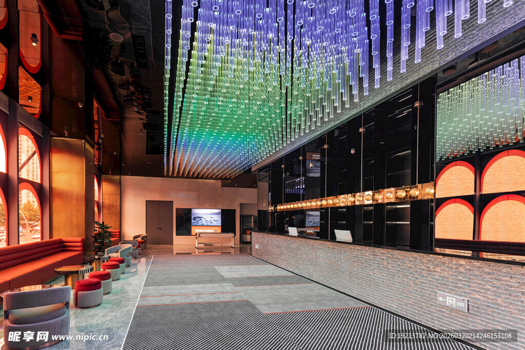 现代艺术风格的室内空间