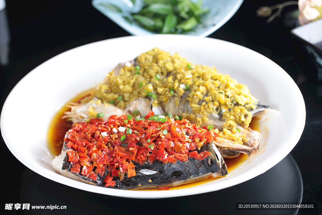 湖南传统名称古坛双椒鱼头