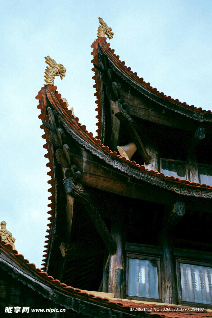 中式古建筑飞檐一角