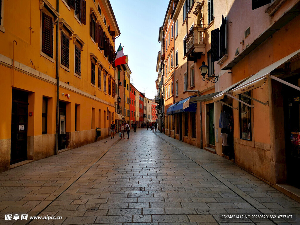 欧洲古朴街道景象
