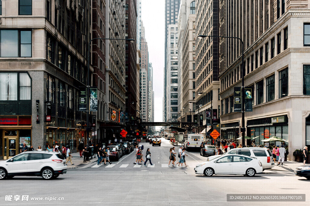 繁华都市街道景象