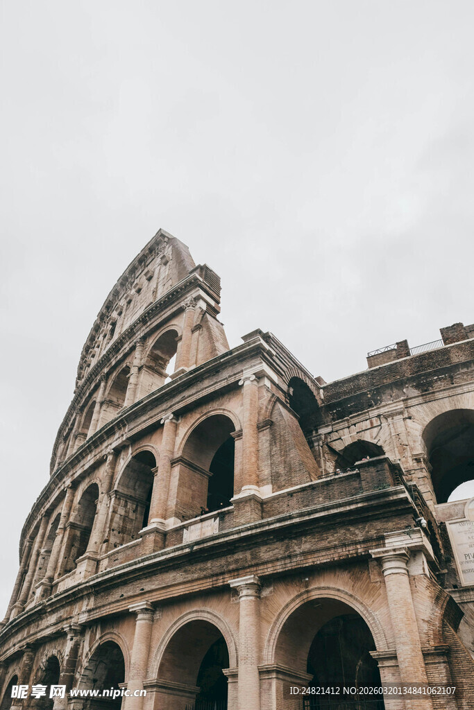 罗马斗兽场宏伟建筑景观