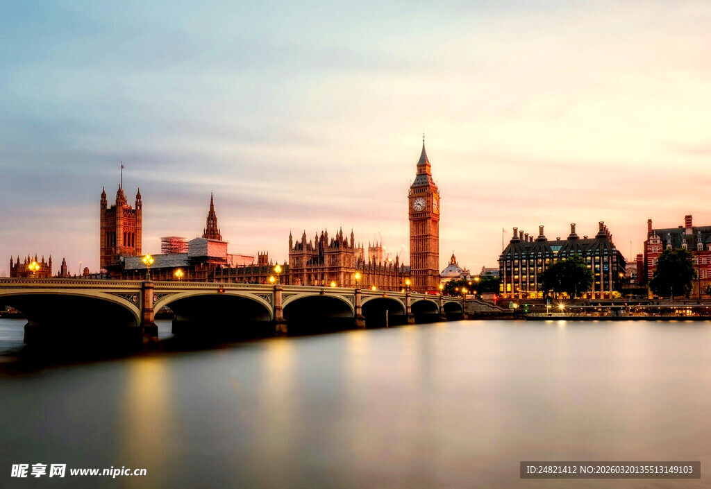 伦敦河畔黄昏美景
