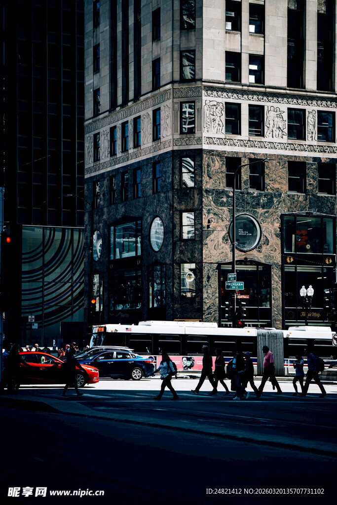 城市街头繁华夜景