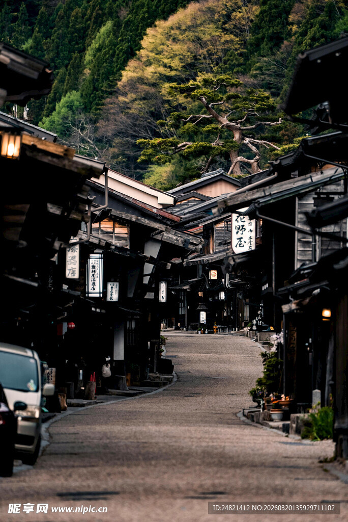 日本传统村落街道景象