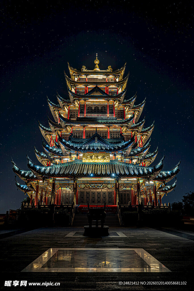 古建楼阁夜景璀璨辉煌