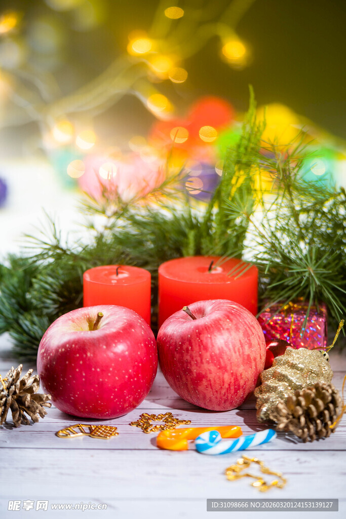 圣诞装饰与红苹果摆件