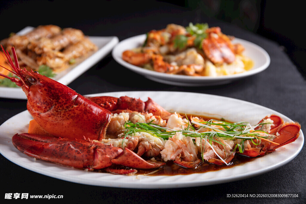 龙虾菜肴