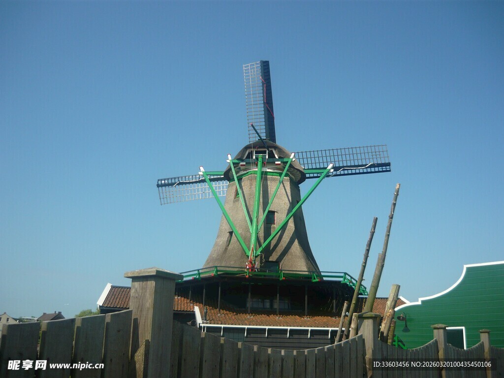 荷兰古朴风车