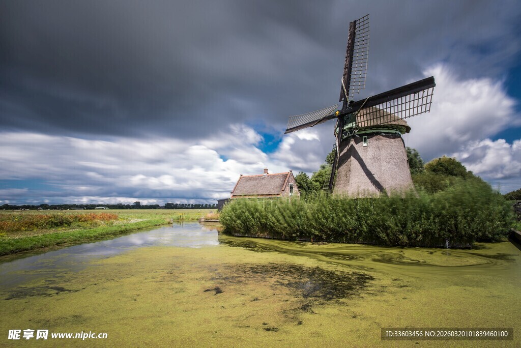 荷兰风车田园美景