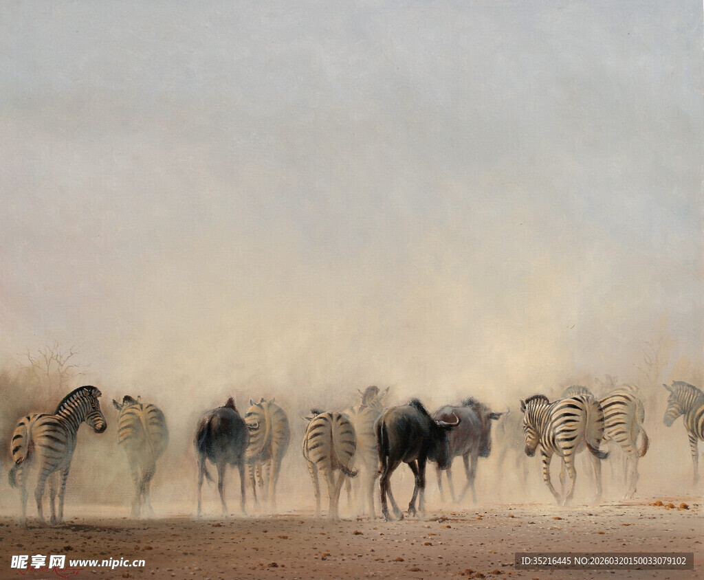草原马群奔腾景象