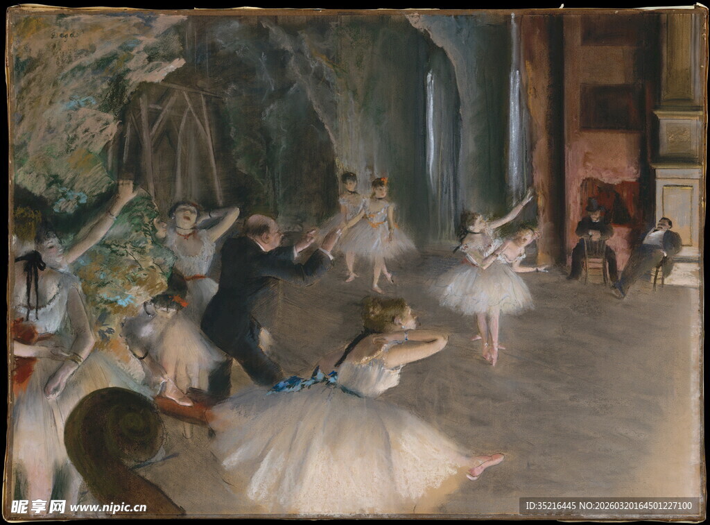 芭蕾舞排练场景