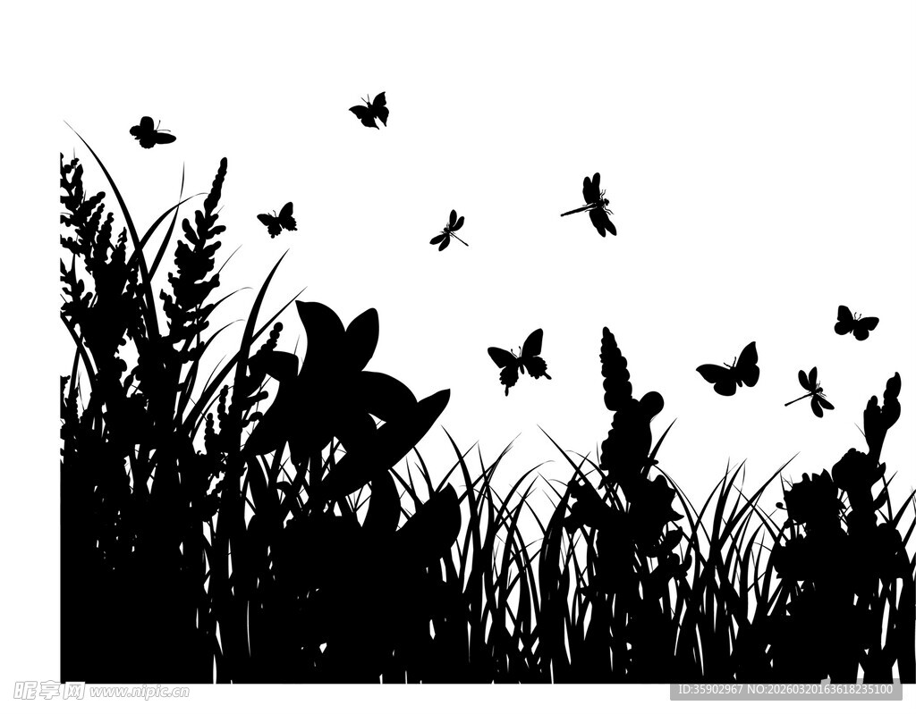 草丛间飞舞的蝴蝶剪影