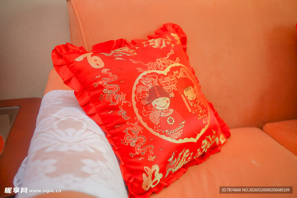中式喜庆红抱枕