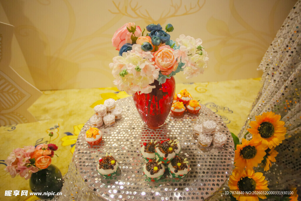 多彩花艺装饰摆件