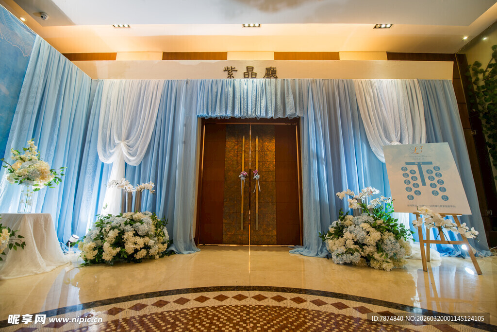 梦幻浪漫的婚礼场地布置