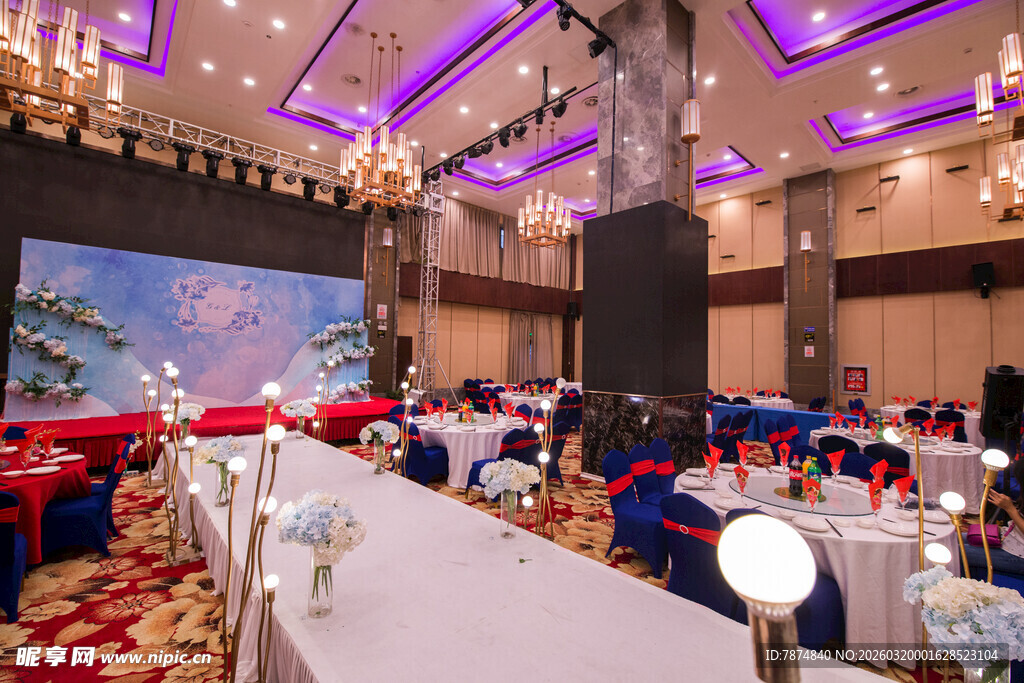 豪华宴会厅布置场景