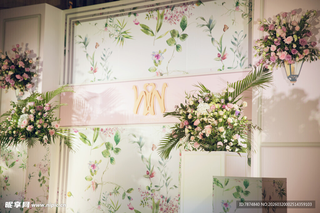 浪漫花卉主题婚礼背景